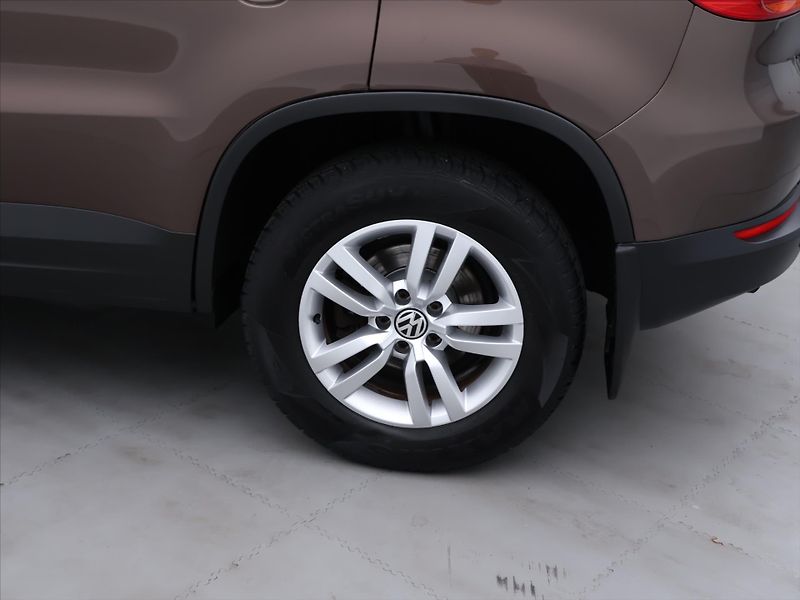 Volkswagen Tiguan 2,0 TSI DSG 4Motion Panorama - fotka 24 z 31
