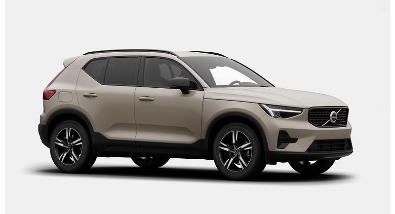 Volvo XC40 (2026) B3 DARK PLUS AUT - fotka 7 z 12