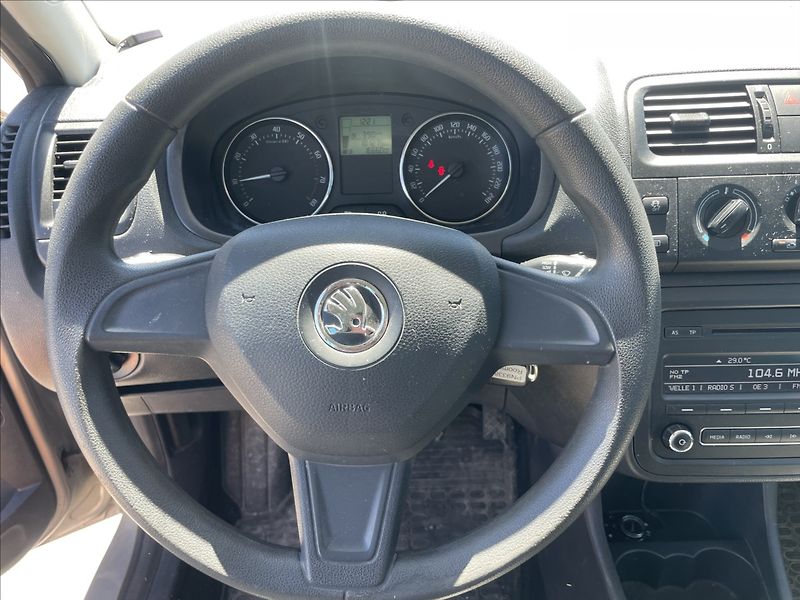 Škoda Roomster 1,2 TSi 63kw Ambiente Klima ES - fotka 13 z 25