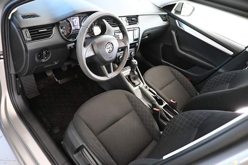 Škoda Octavia (2019) 1.5 ACTIVE 110 KW TSI - fotka 10 z 20