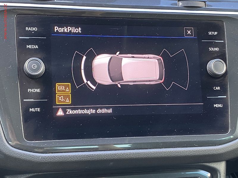 Volkswagen Tiguan (2018) 2.0 TSi 4x4, ČR, DSG - fotka 19 z 21
