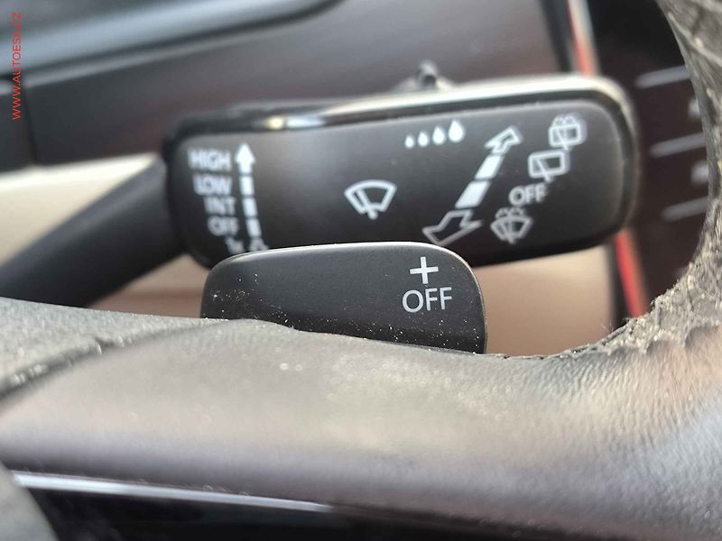 Škoda Superb (2017) 2.0TDi, ČR, DSG, bixen - fotka 23 z 30