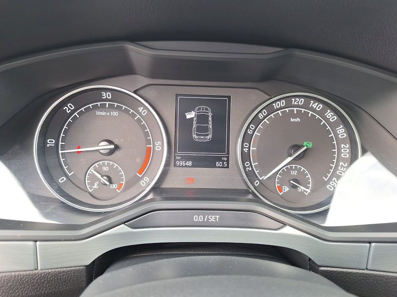 Škoda Superb (2018) 2.0 TDI / 110 kW / 7DSG / Ambi - fotka 11 z 26