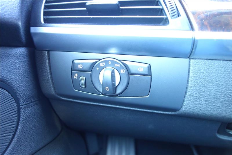 BMW X5 40d 225KW,xDRIVE,NAVIGACE. - fotka 31 z 37