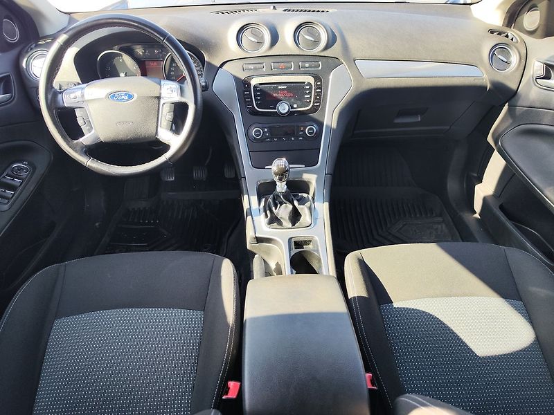 Ford Mondeo 1.6 EcoBoost/118kW ČR 2.Maj. - fotka 12 z 27