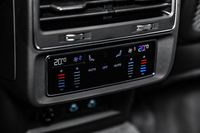 Audi Q7 50TDI 2x S-line Matrix Vzduch - fotka 20 z 24