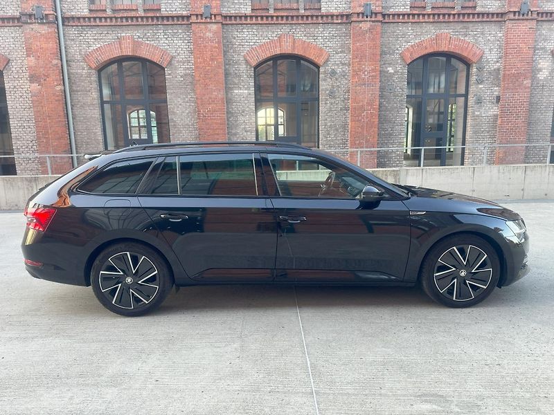 Škoda Superb (2024) Sportline 2,0 TDI 110 KW AUT - fotka 6 z 28