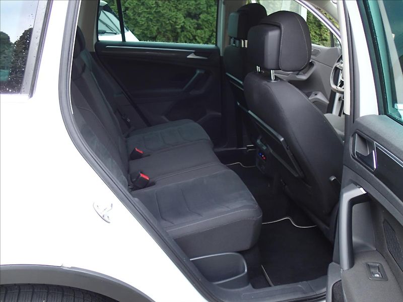 Volkswagen Tiguan 2,0 ČR, 4x4, Tažné - fotka 56 z 73