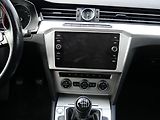 Volkswagen Passat (2017) 1.4 TSi, Comfortline, navi - náhled 11