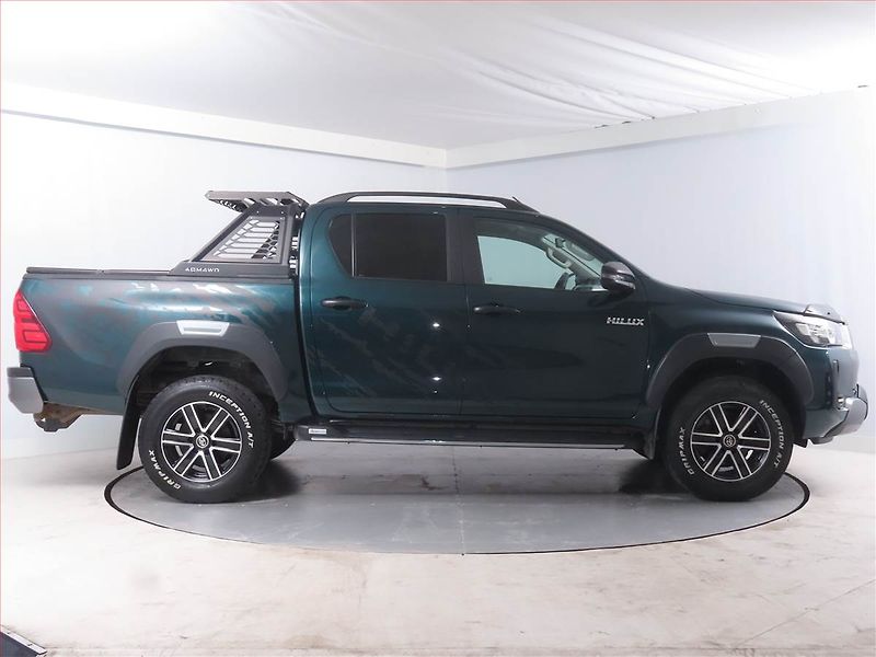 Toyota Hilux (2021) 2.4 D-4D - fotka 6 z 15