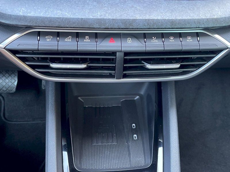 Škoda Octavia (2025) Exclusive Selection 2.0 TDI 11 - fotka 11 z 35