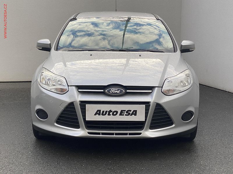 Ford Focus (2011) 1.6 Ti, Trend - fotka 2 z 15