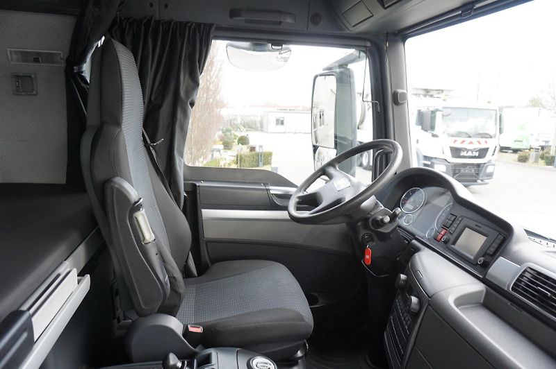 MAN TGS (2017) 18.440 tractor unit/220 tho.km - fotka 20 z 24