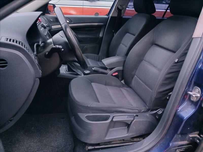 Škoda Octavia 1,9 TDI 77 Kw KOMBI, TAŽNÉ - fotka 9 z 17