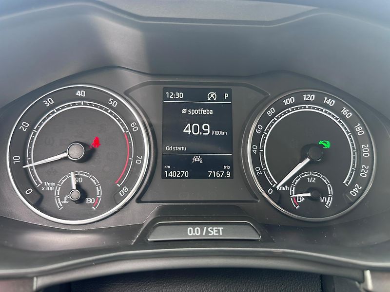 Škoda Scala 1.5 TSI 110kW Style - fotka 12 z 16
