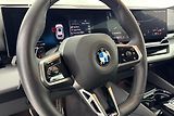 BMW Řada 5 540d xDrive Touring - náhled 21