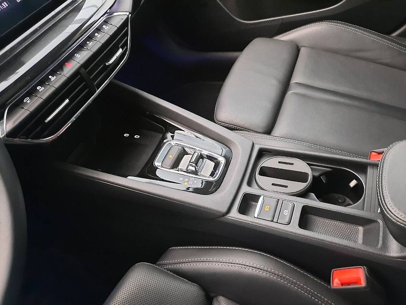 Škoda Octavia (2022) Combi Style Plus 2.0 TDI (110k - fotka 13 z 33