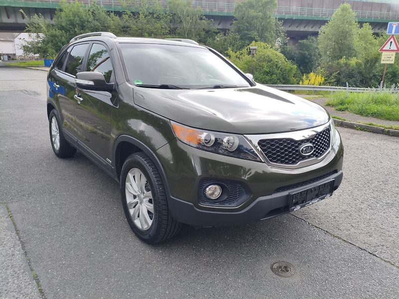 Kia Sorento (2011) 2,2 CRDI Sport 4x4 145Kw - fotka 4 z 28