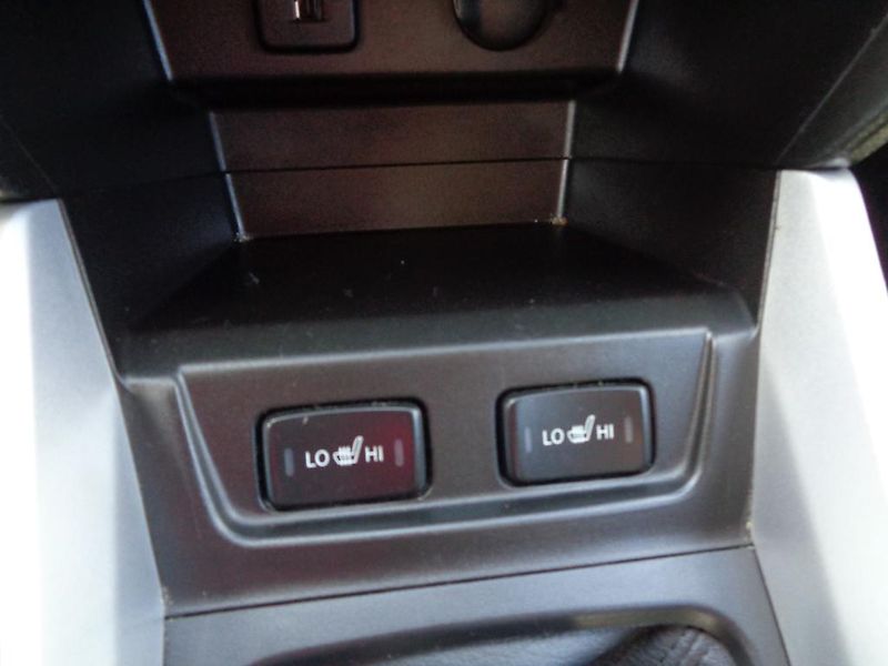 Suzuki Vitara (2015) 1.6 VVTi KOUPENO ČR,1.MAJITEL - fotka 11 z 14