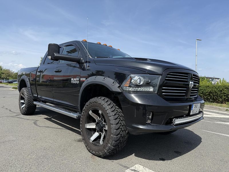 Dodge RAM (2017) SPORT 1500 - fotka 3 z 12