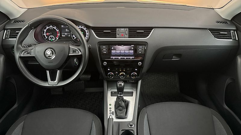 Škoda Octavia 1.5 TSI G-Tec DSG Ambition Com - fotka 8 z 23