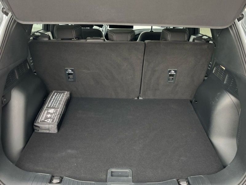 Ford Kuga 1,5i,110KW,TITANIUM - fotka 7 z 14