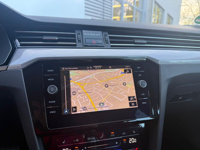 Volkswagen Passat Business 2.0 TDI 110 kW DSG Va - fotka 13 z 22