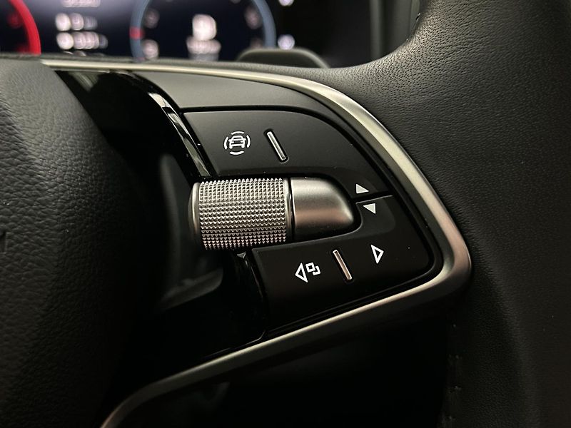 Škoda Karoq 2.0 TDI 4x4 Top selection - fotka 19 z 27