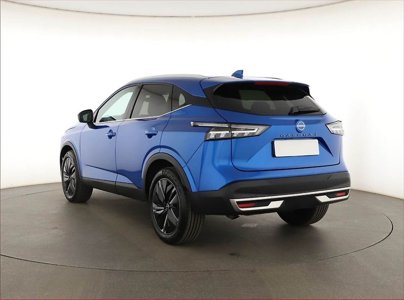 Nissan Qashqai (2025) 1.3 DIG-T MHEV, TEKNA, DPH - fotka 4 z 19