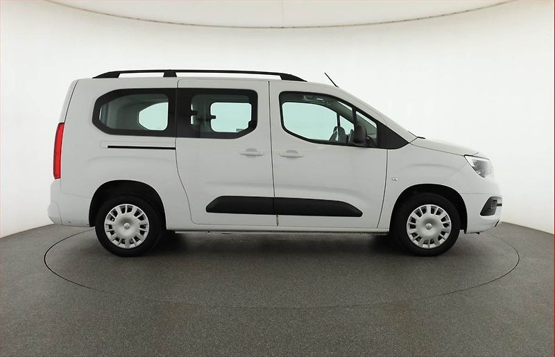 Opel Combo (2023) Maxi Edition 1.5 CDTI, 5Míst - fotka 6 z 14