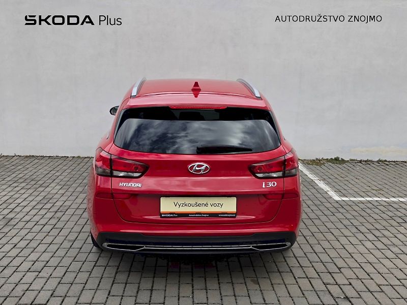 Hyundai i30 (2022) SW Family Smart 1,5GDi 80kW - fotka 29 z 29