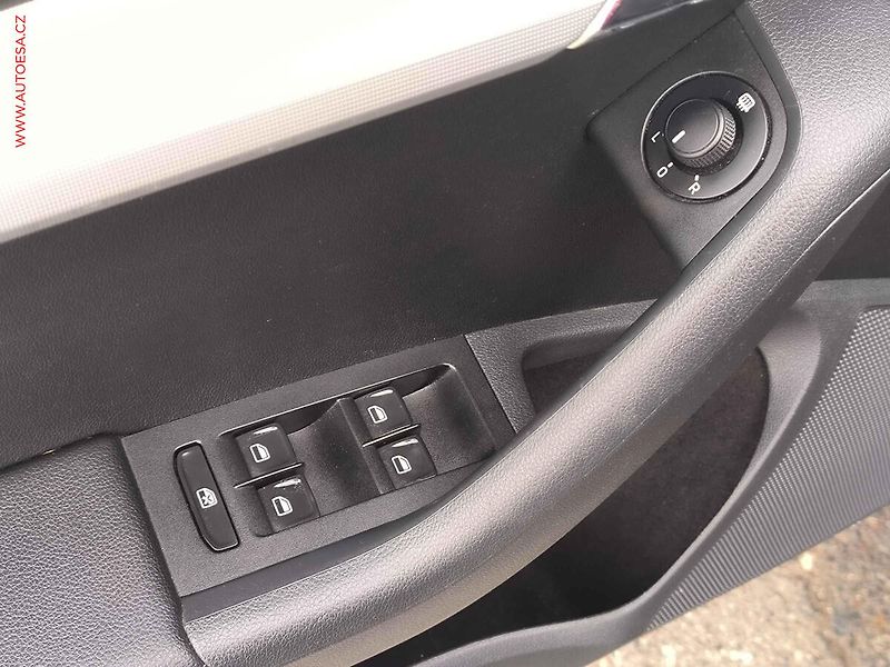 Škoda Octavia (2015) 2.0 TDi, Ambition, STK8/28 - fotka 15 z 16