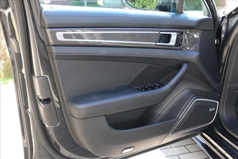 Porsche Panamera 2,9 343KW, DPH, ČR,4 E-HYBRID - fotka 23 z 77
