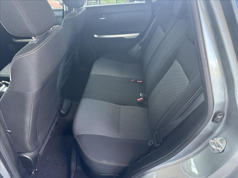 Suzuki Vitara 1,6 4x4 TAŽNÉ - fotka 13 z 30