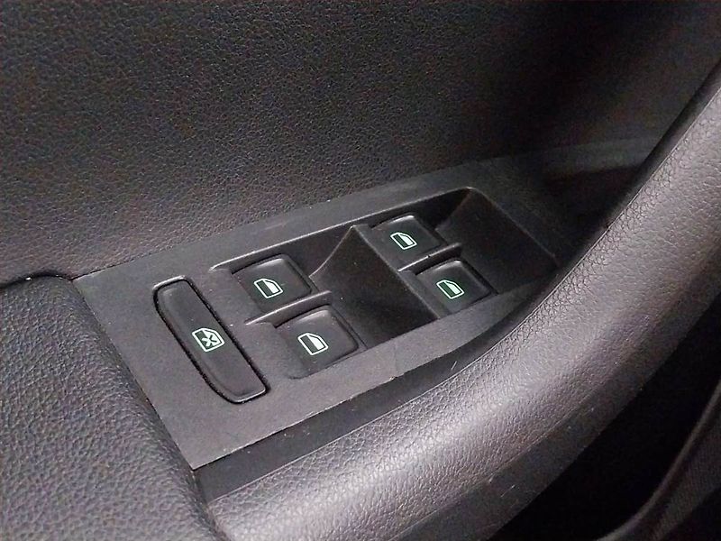 Škoda Octavia (2014) RS 2.0 TDI, Kůže, Bi-Xenony - fotka 18 z 20