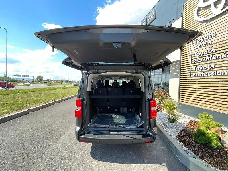 Toyota ProAce Verso 2.0 D A/T L2 Family 8S Webasto - fotka 8 z 29
