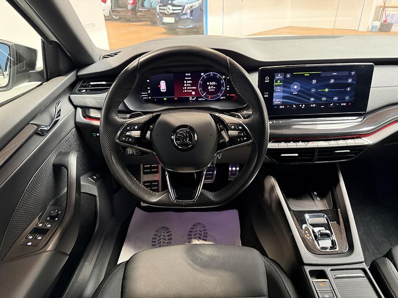Škoda Octavia 2.0 TDI 85kW DSG Sportline Com - fotka 6 z 14