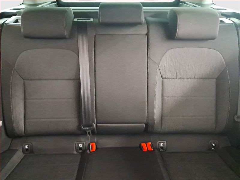 Škoda Superb (2015) 2.0 TDI, Navi, Bi-Xenony - fotka 10 z 19