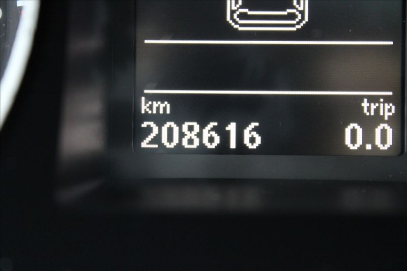 Volkswagen Passat 2,0 TDI  ČR,AUTOMAT,4x4,TAŽNÉ - fotka 9 z 29