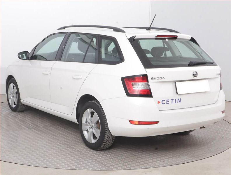 Škoda Fabia (2019) Ambition 1.0 TSI, Tempomat - fotka 4 z 14