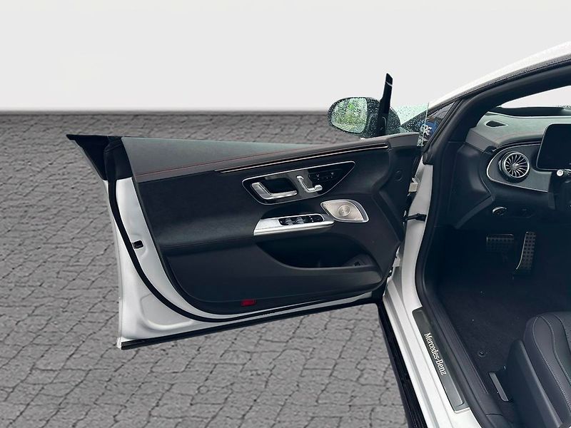 Mercedes-Benz EQE (2025) 350 4MATIC Electric Art Editio - fotka 8 z 14