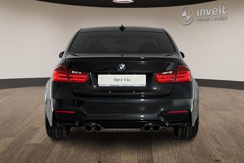 BMW M3 - fotka 4 z 27