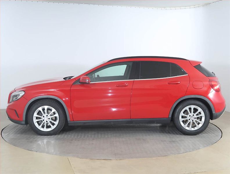 Mercedes-Benz GLA (2015) Progressive 180 CDI - fotka 3 z 18