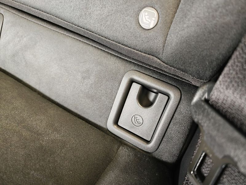 Lexus UX 300h Business TECH - fotka 22 z 36