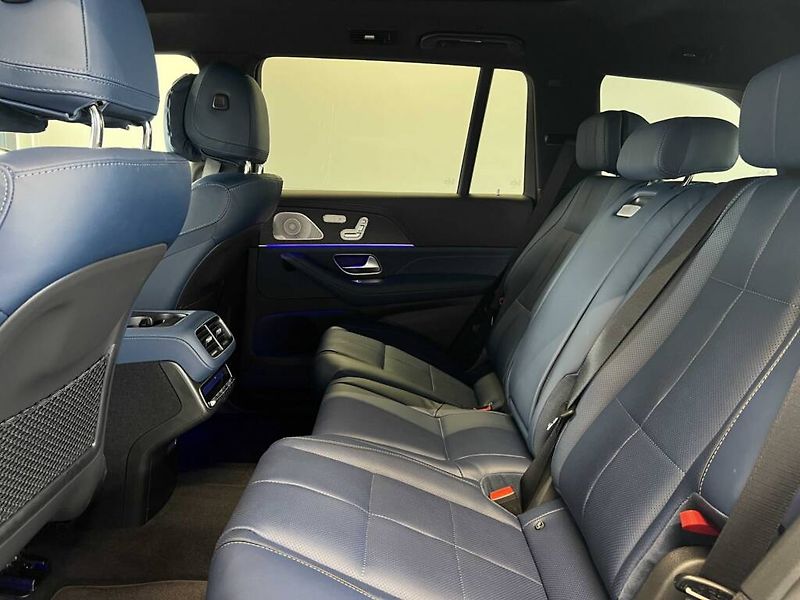 Mercedes-Benz GLS (2026) 580 4MATIC - fotka 3 z 6