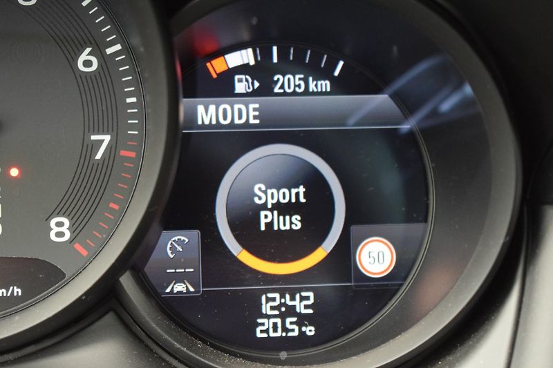 Porsche Macan (2023) T/Pano/KeyLess - fotka 16 z 42