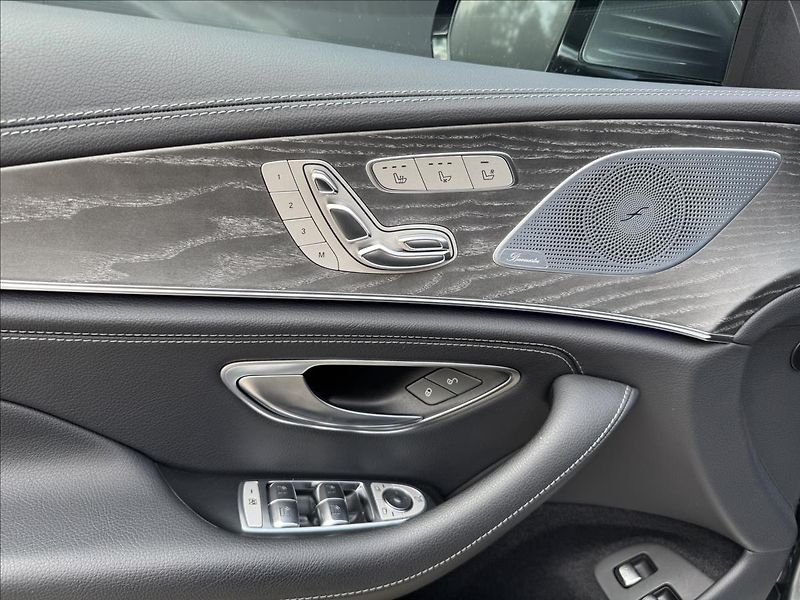 Mercedes-Benz CLS 2,9 400D AMG Line 4MATIC ČR DP - fotka 28 z 31