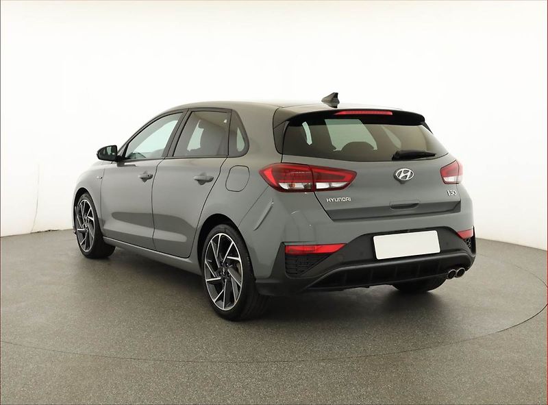 Hyundai i30 (2022) N-Line 1.5 T-GDI MHEV, ČR - fotka 4 z 20