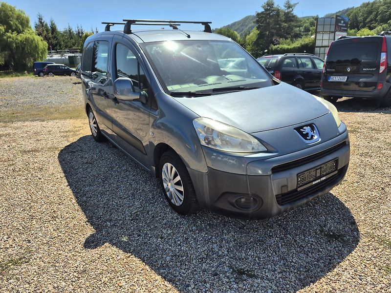 Peugeot Partner (2009) 1.6Hdi 3místa - fotka 3 z 24