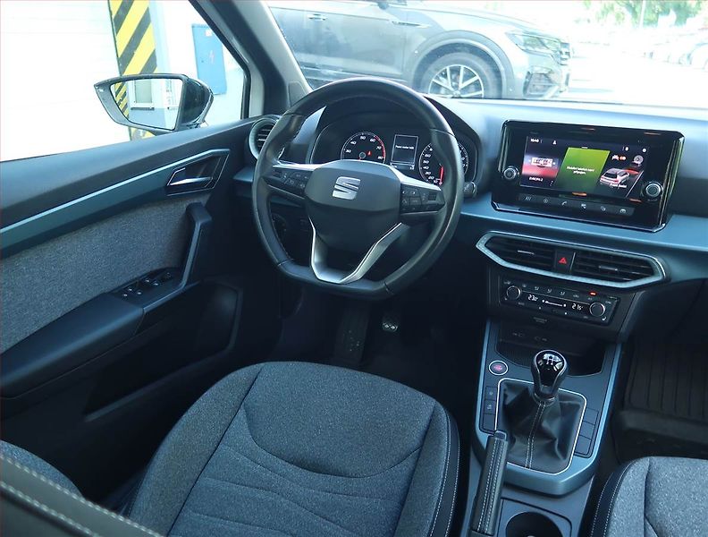 Seat Arona (2021) Xperience 1.0 TSI, ČR,1.maj - fotka 7 z 19
